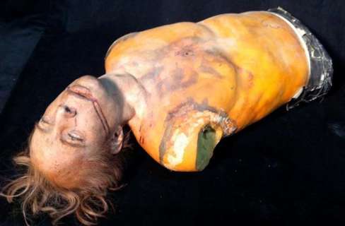 Lot 780 - Nip/Tuck (2003-2010) Prosthetic Deceased Torso