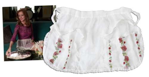 Marcia Cross Screen-Worn Apron From One of the Last Episodes of ’’Desperate Housewives’’ -- With COA From ABC Studios | Nate Sanders