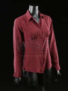 Justified - Lot 12 - S5E05 - Shot All to Hell: Wendy Crowe‘s (as portrayed by Alicia Witt) Maroon Blouse