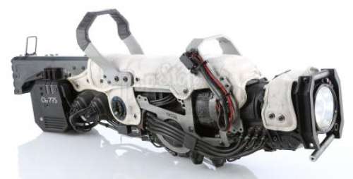 Spectral - Lot 157 - Mark Clyne‘s (James Badge Dale) HyperSearchlight