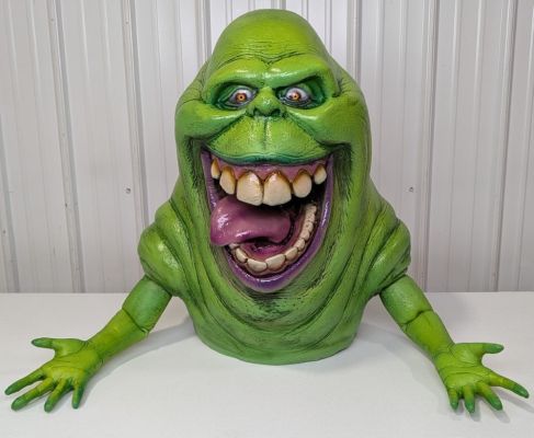 Lot 3260 - Life Size Ghostbusters Slimer Movie Prop Replica | misc / divers