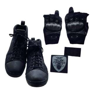 The Terminal List James Reece Chris Pratt Screen Used Patch Set, Gloves & Black Lace-Up Shoes Ep 101 - Lot #43 - The Terminal List James Reece Chris Pratt Screen Used Patch Set, Gloves & Black Lace-Up Shoes Ep 101: Authentic Auction Item |… | VIP Fan Auctions
