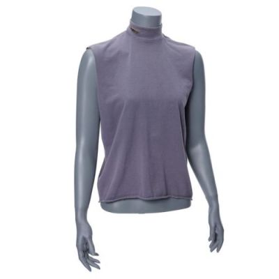 STAR TREK: VOYAGER (T.V. SERIES, 1995-2001) - Lot #427 : B‘Elanna Torres‘ (Roxann Dawson) Starfleet Uniform Undershirt with Provisional Lieutenant Rank Pin