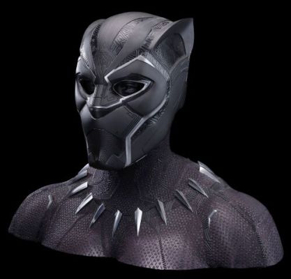 BLACK PANTHER (2018) - Lot #270 : Black Panther‘s Stunt Helmet on Chadwick Boseman Lifecast