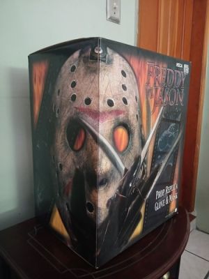 NECA Freddy vs Jason Glove & Mask Prop Replica