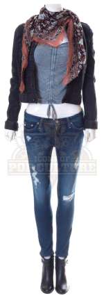 Goosebumps 2: Haunted Halloween - Sarah’s (Madison Iseman) Outfit - 1223 | Icons of Pop Culture