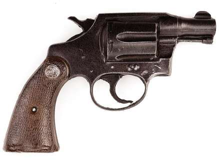 Lot 771 - Russell Crowe "Wendell ‘Bud‘ White" stunt gun and holster from L.A. Confidential.