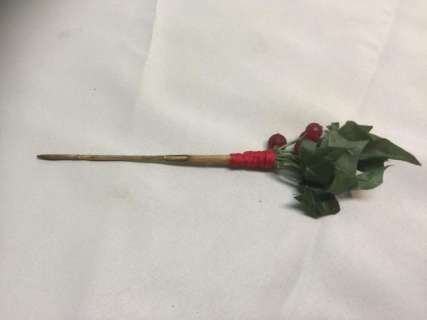 The Librarian (2014-) - TV Show Hero Mistletoe Dart | Hanlin Auction Service