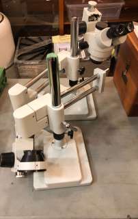 "Snowpiercer" - Group of 2 microscopes | Direct Liquidation