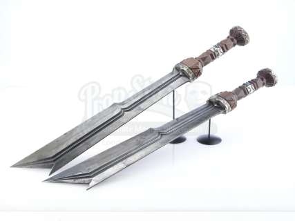 The Hobbit: an Unexpected Journey (2012) | The Swords of Fili (Dean O’Gorman) | Propstore
