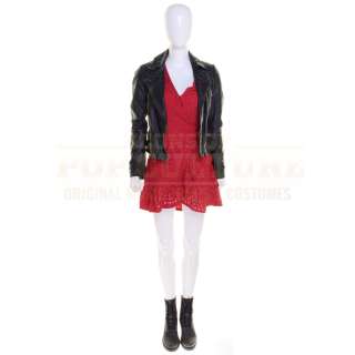 Uncharted – Chloe Frazer’s (Sophia Ali) Outfit - 41-22 | Icons of Pop Culture