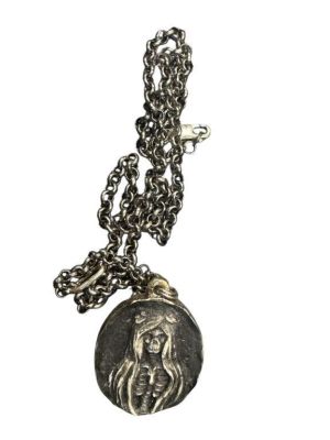 Lot 61 - Ash vs Evil Dead (2015-2018) - Pablo (Ray Santiago) Hero Metal Necklace | Hanlin Auction Service