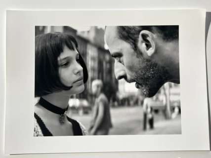 Jean Reno « Leon » & Natalie Portman «Mathilda » -Leon (The Professional) 1994 - Collector Image - Size 42x30 cm - 100% new - Gallery Stamp - Never Exposed - Baryta - Flat shipped ! - No carton tube - Ready to Frame size A3 42x30 cm | Catawiki
