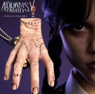addams family - Wednesday - The Addams family - Thing ( Hand figure)