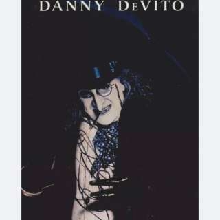 Batman Returns - Signed by Danny DeVito (The Penguin) | Catawiki