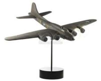 MEMPHIS BELLE (1990) - Lot 312 - Miniature B-17F Aircraft