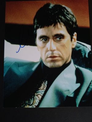 Scarface - Signed by Al Pacino (Tony Montana), with Letter of Authenticity - Photo, Autograph | Catawiki