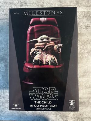 Gentle Giant Ltd - Figure - Grogu (The Child) 1:2 Scale – Gentle Giant - MILESTONES - Resin | Catawiki