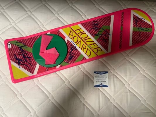 Back to the Future - Hoverboard - Signed by 4 (Fox, Lloyd, Thompson & Wilson) - Beckett Witnessed COA