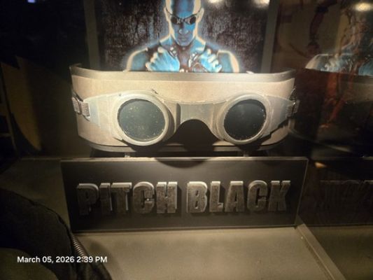 Pitch Black Goggles Movie Prop Screen Used | eBay US (Buy It Now)