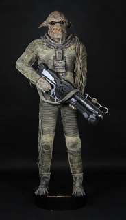 The Fifth Element (1997) | Complete Mangalore Creature Costume & Rifle | Propstore