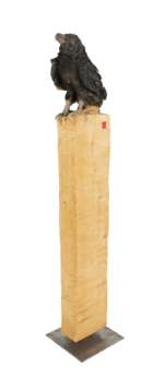 SYLVESTER STALLONE "BARNEY ROSS" CROW SCULPTURE FROM "THE EXPENDABLES" | Julien’s