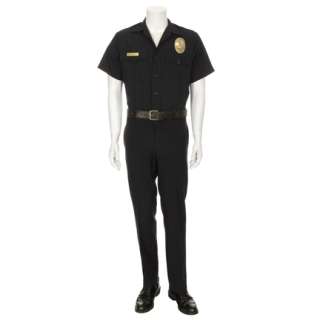 DRIVE - Driver (Ryan Gosling) police officer‘s uniform