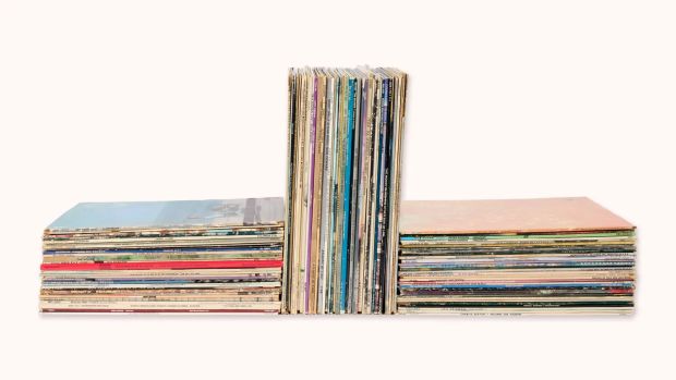 And Just Like That… | Lot #42 - Vinyl Records from Carrie & Big’s Apartment | Julien’s