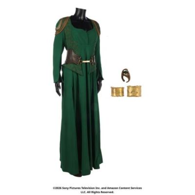 Wheel of Time, the (T.V. Series, 2021-2023) | Lot  45. Alanna Mosvani’s White Tower Costume | Propstore