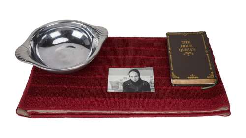 Homeland - Nicholas Brody (Damian Lewis) Qur‘an, Prayer Rug, Finger Bowl