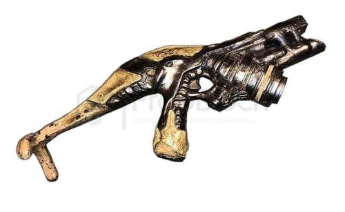 Man of Steel Kryptonian Stunt Rifle | The Prop Block