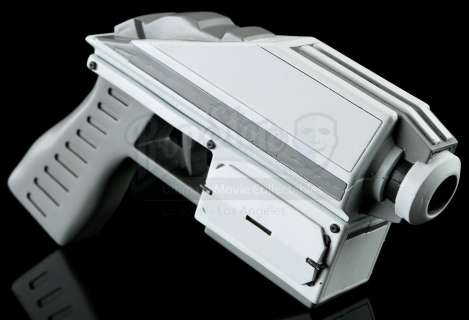 The Cloverfield Paradox | Stunt ’3-D Printed’ Gun | Propstore