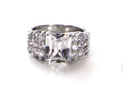 Lot 804 - Prop Engagement Ring Used in "The Notebook" Movie