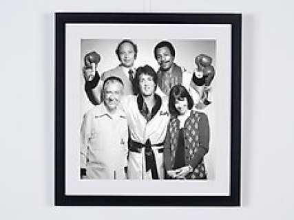 Rocky II (1979) - Burgess Meredith, Sylvester Stallone, Talia Shire, Burt Young And Carl Weathers | Rocky II (1979) - Burgess Meredith, Sylvester Stallone, Talia Shire, Burt Young and Carl Weathers - Fine Art Photography - Luxury Wooden Framed 50X50 cm - Limited Edition Nr 05 of 30 - Serial ID 19055 - - Original Certificate (COA), Hologram Logo… | Catawiki