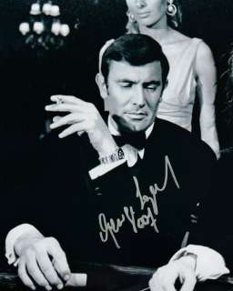 James Bond 007: on Her Majesty’s Secret Service | James Bond 007: On Her Majesty’s Secret Service - George Lazenby as 007 - signed, with COA | Catawiki