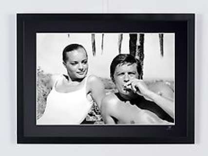 La Piscine 1969 - Romy Schneider & Alain Delon | La Piscine 1969 - Romy Schneider & Alain Delon - Photographie, Luxury Wooden Framed 70X50 cm - Limited Edition Nr 02 of 30 - Serial ID 30259-2 - - Original Certificate (COA), Hologram Logo Editor and QR Code | Catawiki