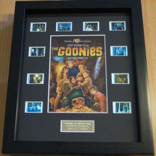 The Goonies | The Goonies - Steven Spielberg - imited edition - Film Cell Display 35mm with COA + with translucent frame | Catawiki