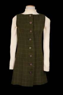 Lot 562 - Robin Wright green jumper from Forrest Gump