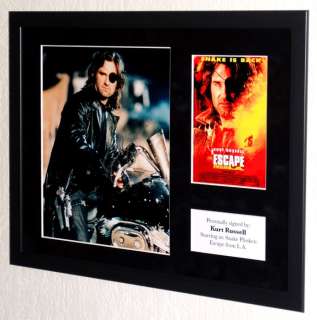 Escape from L.A. - Kurt Russell (Snake Plissken) Premium Framed, signed + Certificate of Authenticity | Catawiki