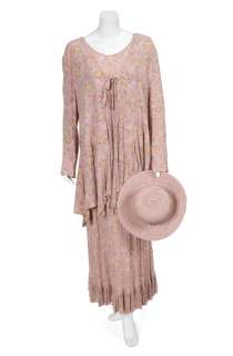 BARBRA STREISAND HIGHER GROUND ALBUM DRESS | Julien’s