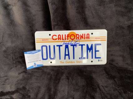 Back to the Future - Christopher Lloyd ("Doc" Brown) - Signed DeLorean License Plate | Catawiki