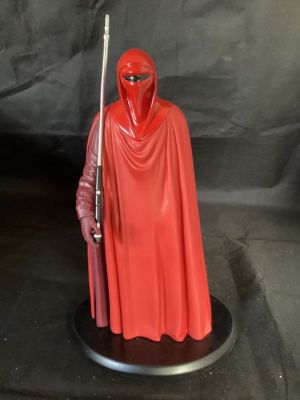 Star Wars - Attakus, Royal Guard Statue-(2554/3000ex.) | Catawiki