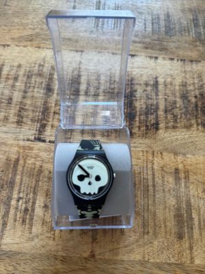 James Bond 007: Live And Let Die - Roger Moore - Swatch | Catawiki