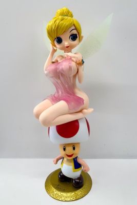 Alvin Silvrants - Statue, Nude Tinkerbell looking for mushrooms - Super Mario Toad statue - 28 cm - Plastic - 2025 | Catawiki