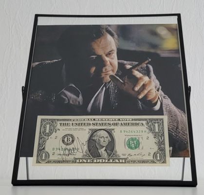 Goodfellas (1990) - Paul Sorvino (Paul Cicero) - Dollar signed by Paul Sorvino wit COA of JSA - Framed | Catawiki