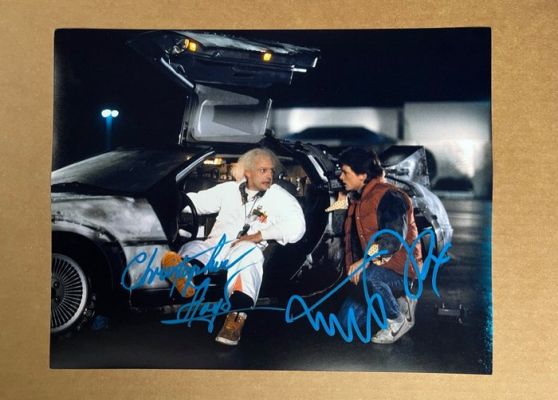 Back to the Future - Michael J. Fox & Christopher Lloyd signed - with Coa JSA - 11x14 | Catawiki
