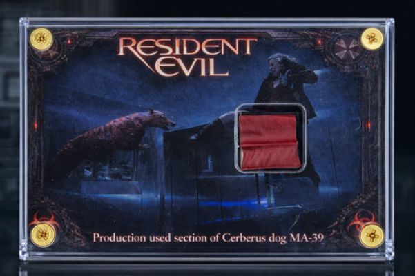 Production Used Cerberus Dog Swatch – Resident Evil Movie Prop Display + COA | eBay Europe (Buy It Now)