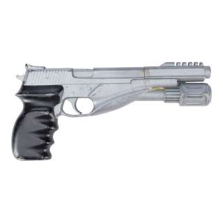 THE ONE (2001) - Lot #1541 : Agent Evan Funsch‘s (Jason Statham) MVA "M590" Pistol