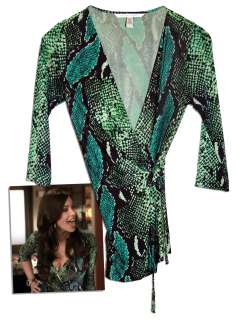 Sofia Vergara Screen-Worn Top From the Second Season of ‘‘Modern Family‘‘