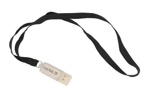 THE INCREDIBLE HULK - Bruce Banner‘s (Edward Norton) Flash Drive